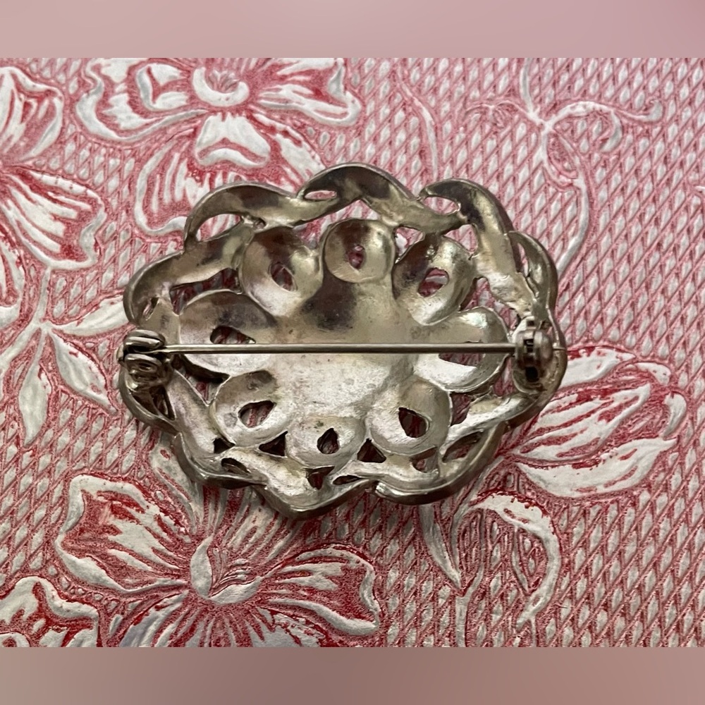 Vintage Silver Floral Brooch - Picture 3 of 4